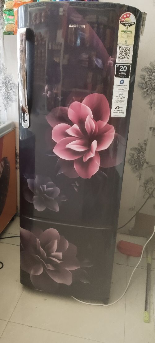 Samsung freezer mehrum colour 3 Star In well mannered condition