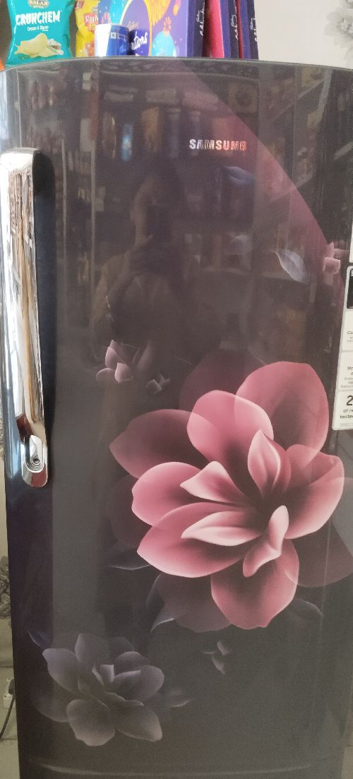 Samsung freezer mehrum colour 3 Star In well mannered condition