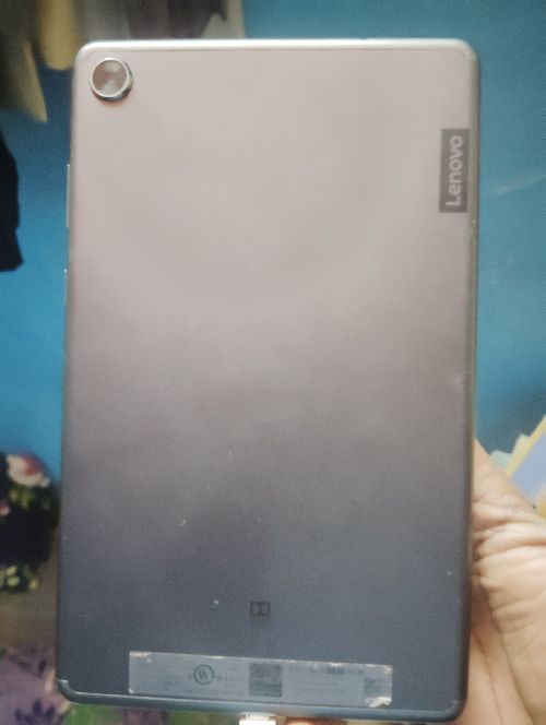 Lenovo tab M8