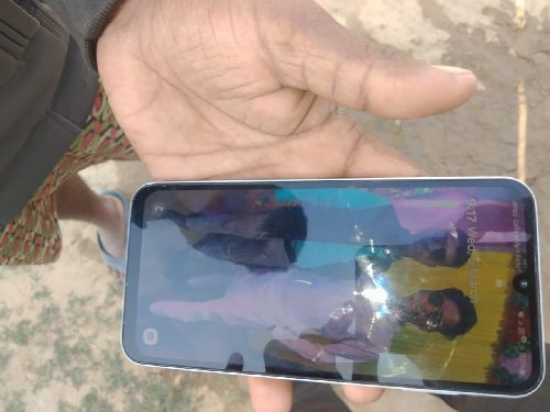 Samsung galaxy a15 5g hmko paisa की जरूरत है just