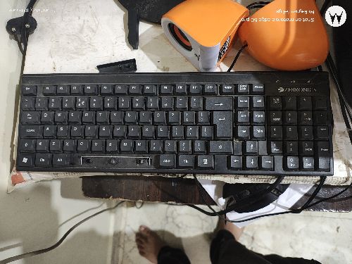 Sell karna hai 1 years old hai computer bass
