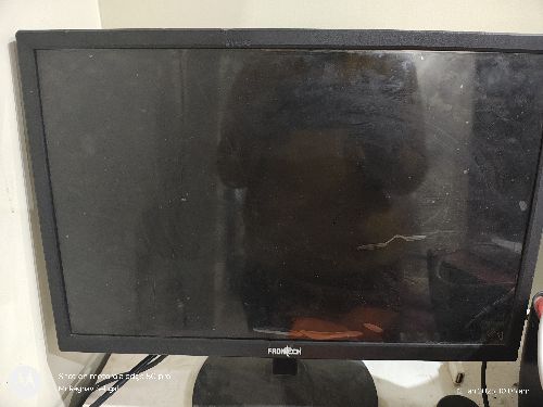 Sell karna hai 1 years old hai computer bass