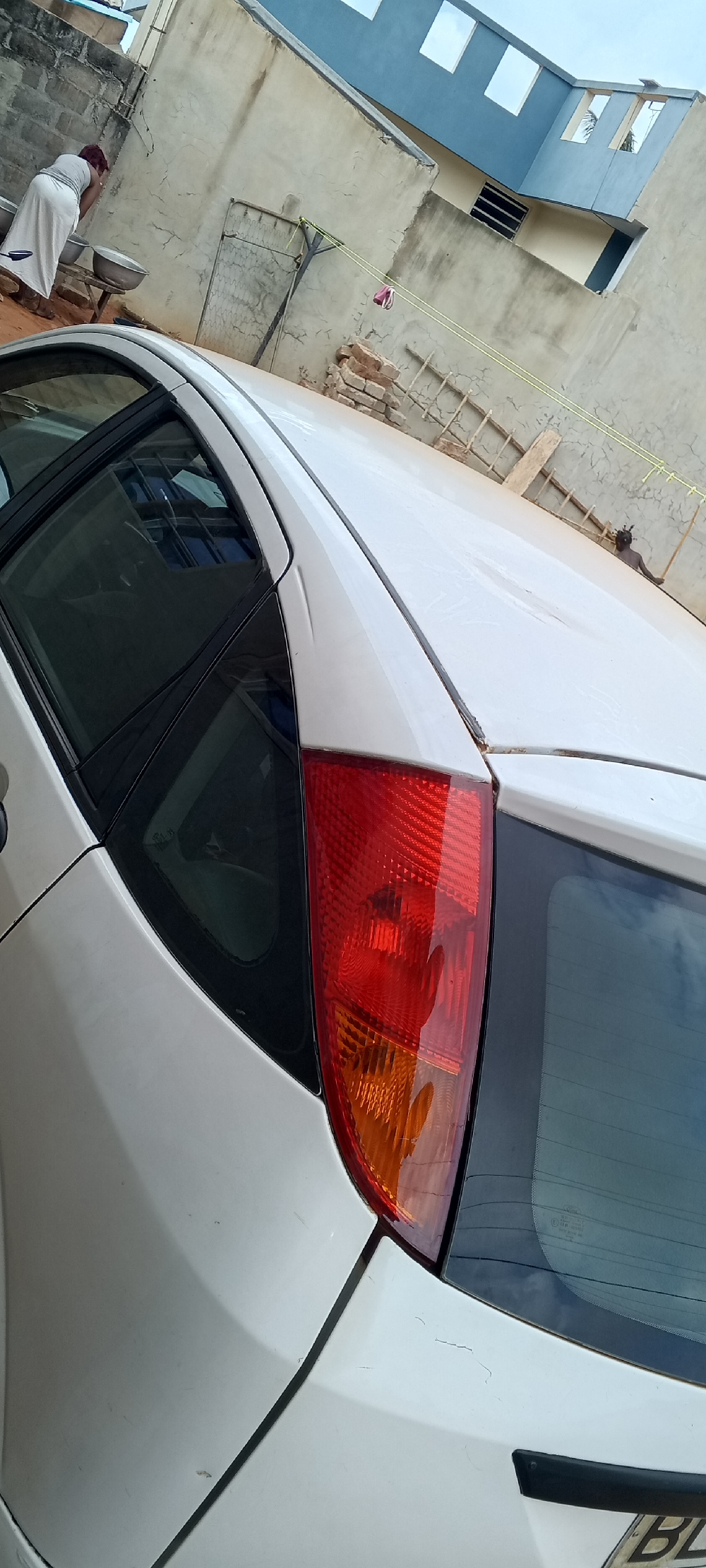 # A VENDRE OU TROC POSSIBLE OPPORTUNITÉ FORD FOCUS 2004