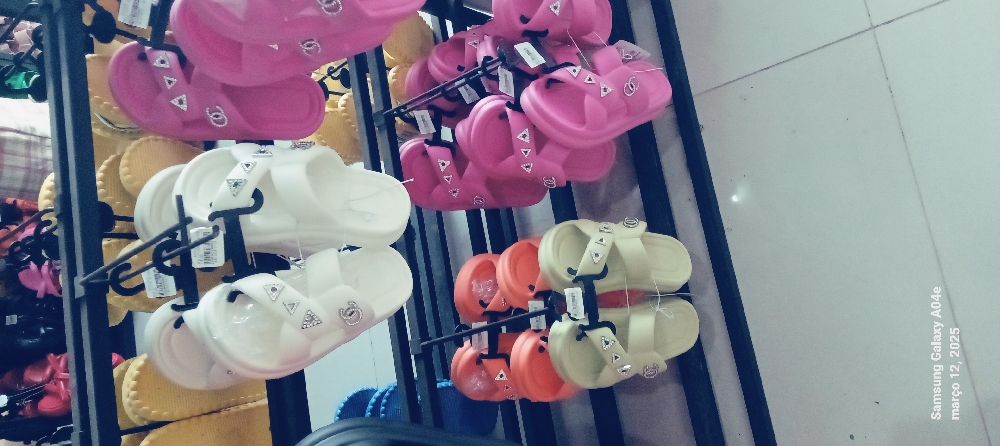 Stock limitado de crocks a um bom preço crocsks