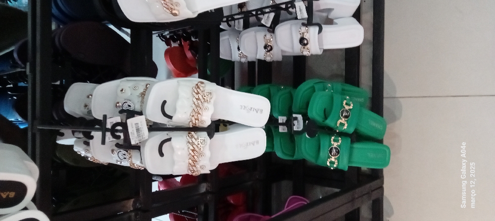 Stock limitado de crocks a um bom preço crocsks