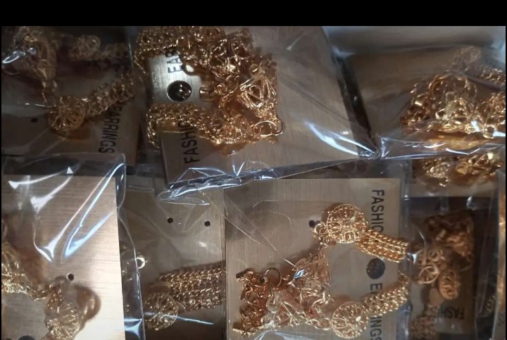 Jewellery Shop ka saman