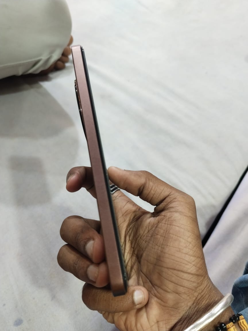 Realmi p1 only phone no any accessories Only 10500 exchange