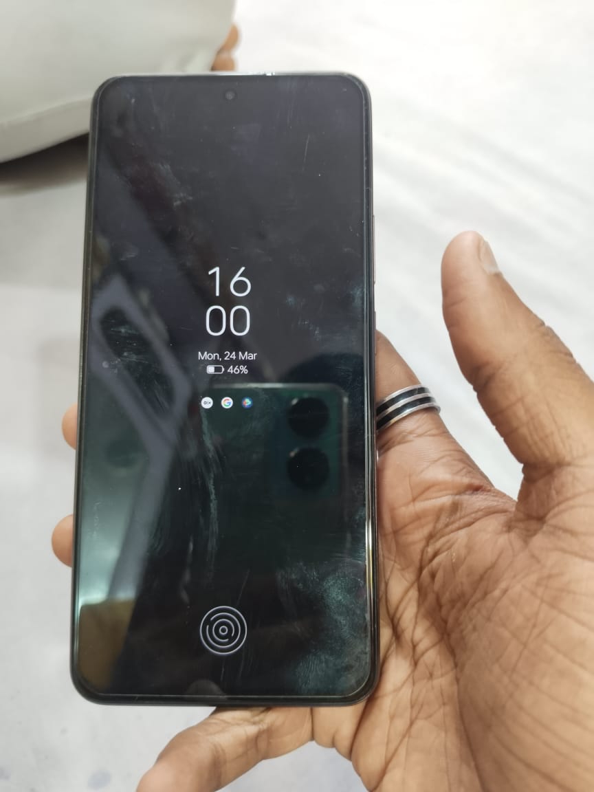 Realmi p1 only phone no any accessories Only 10500 exchange