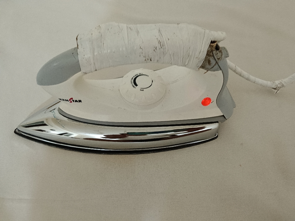 Kenstar automatic iron good condition