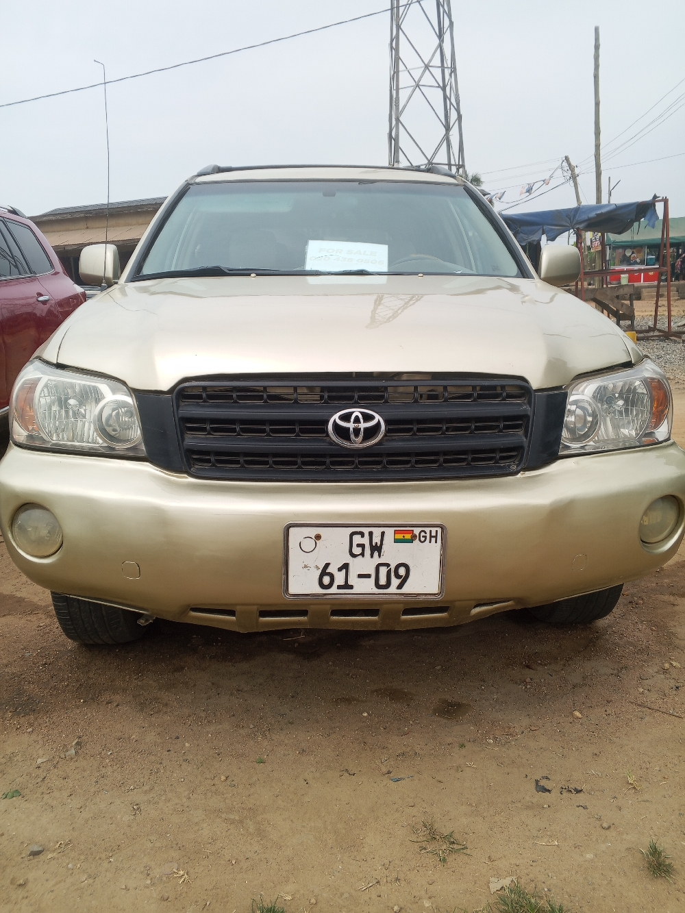 KESSE GIANT AUTOMOBILE 0204380506... Very neat Toyota Highlander, small engine