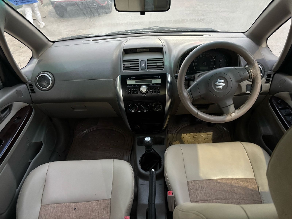 SX4 Maruti Suzuki kis bhai ko chahie vahi call Karen