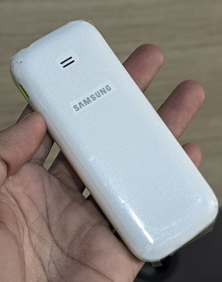 New mobile One year warranty / with phone bill/ Rs-1500