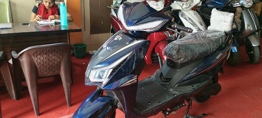 Max model electric scuty Finance available 30% dawn payment