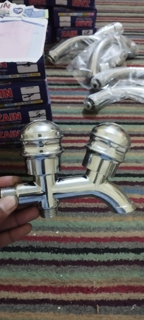 Double Bib Cock