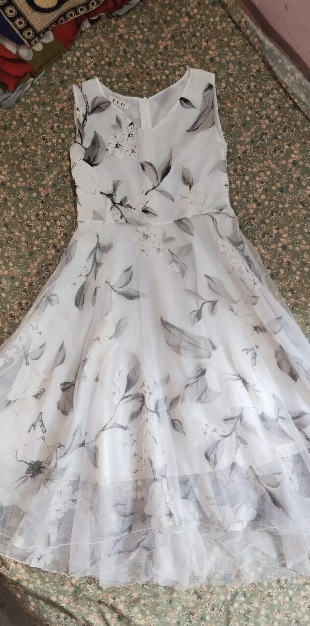 Floral flower print dress for women.material quality is excellent with
