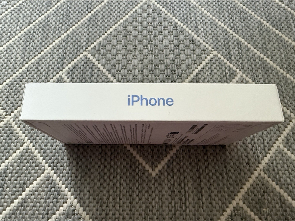 iPhone 16 in Blau zu einem sehr guten Preis und