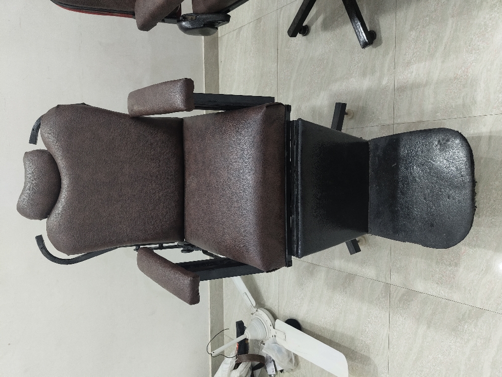 Salon chair new condition