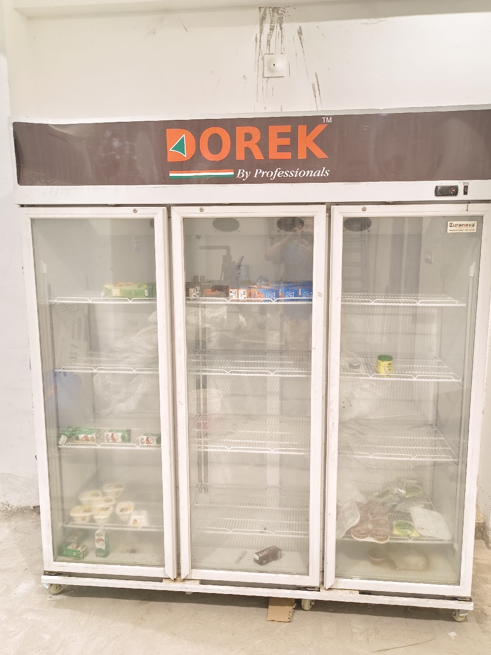 Used Commercial Display Fridges for Sale (Good Condition) 🧊 1️⃣