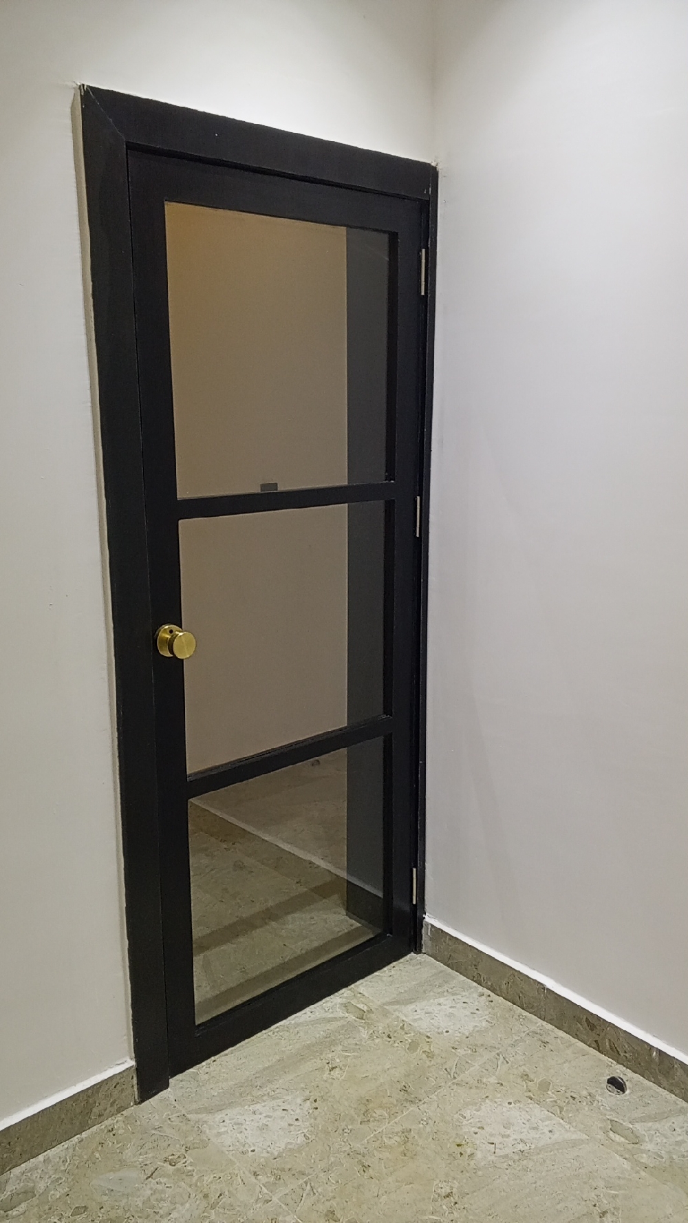 We produce different kinds of wooden doors using high density