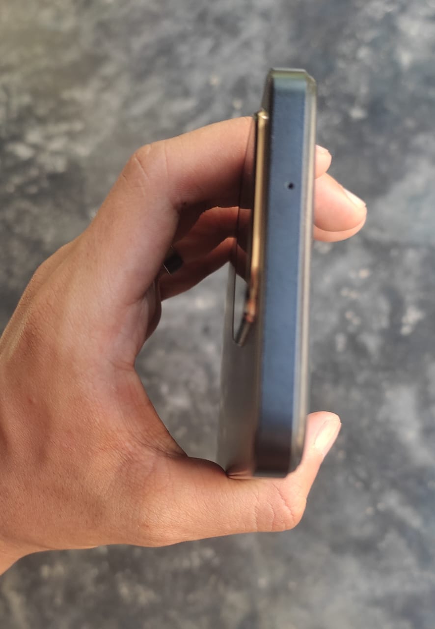 Honor x6b Rem:6/256 Full fresh Price: 15k