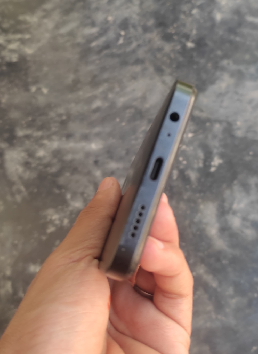 Honor x6b Rem:6/256 Full fresh Price: 15k