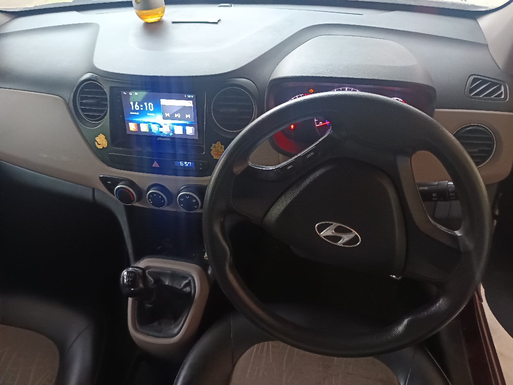 Dealer don't call me Hundai i10.model 2016, diesel , well