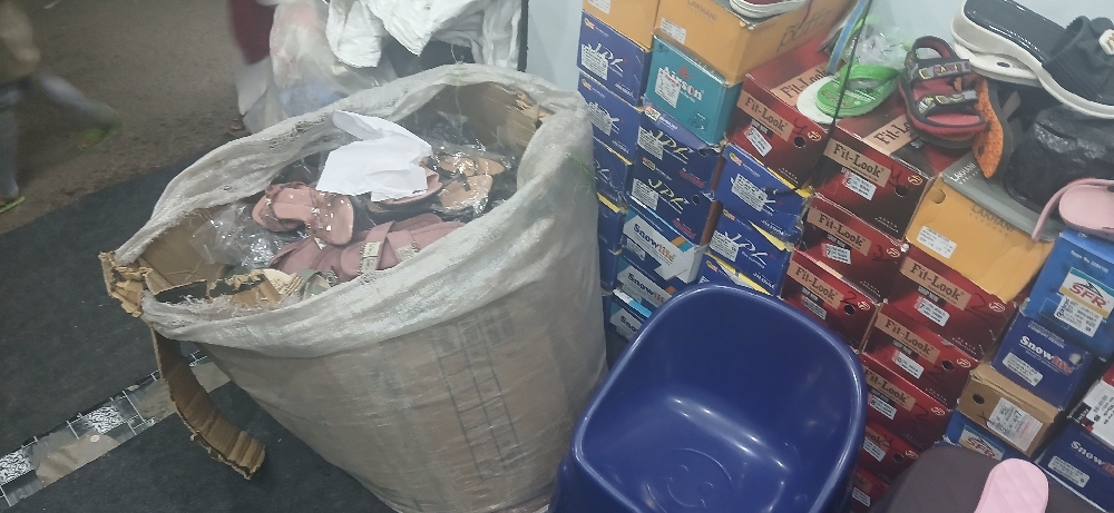 Dukan ka sara maal 400 jodi