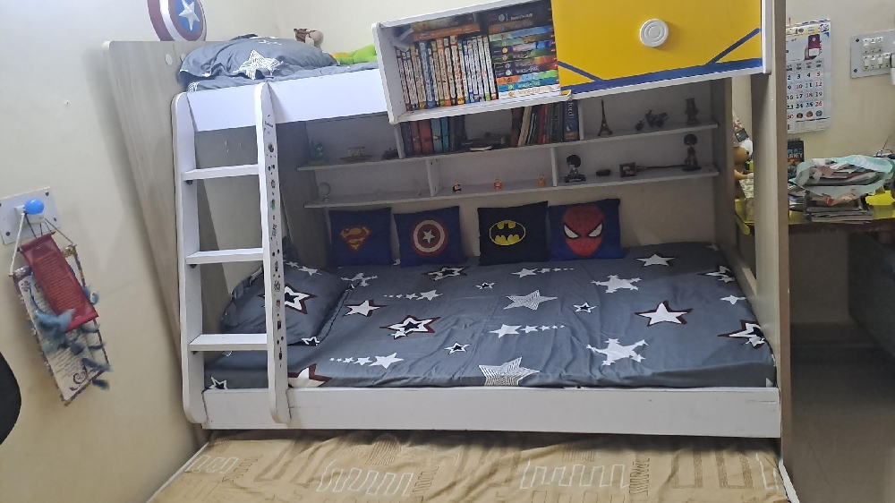 Bunkbed to sale...4 years old..very good quality.