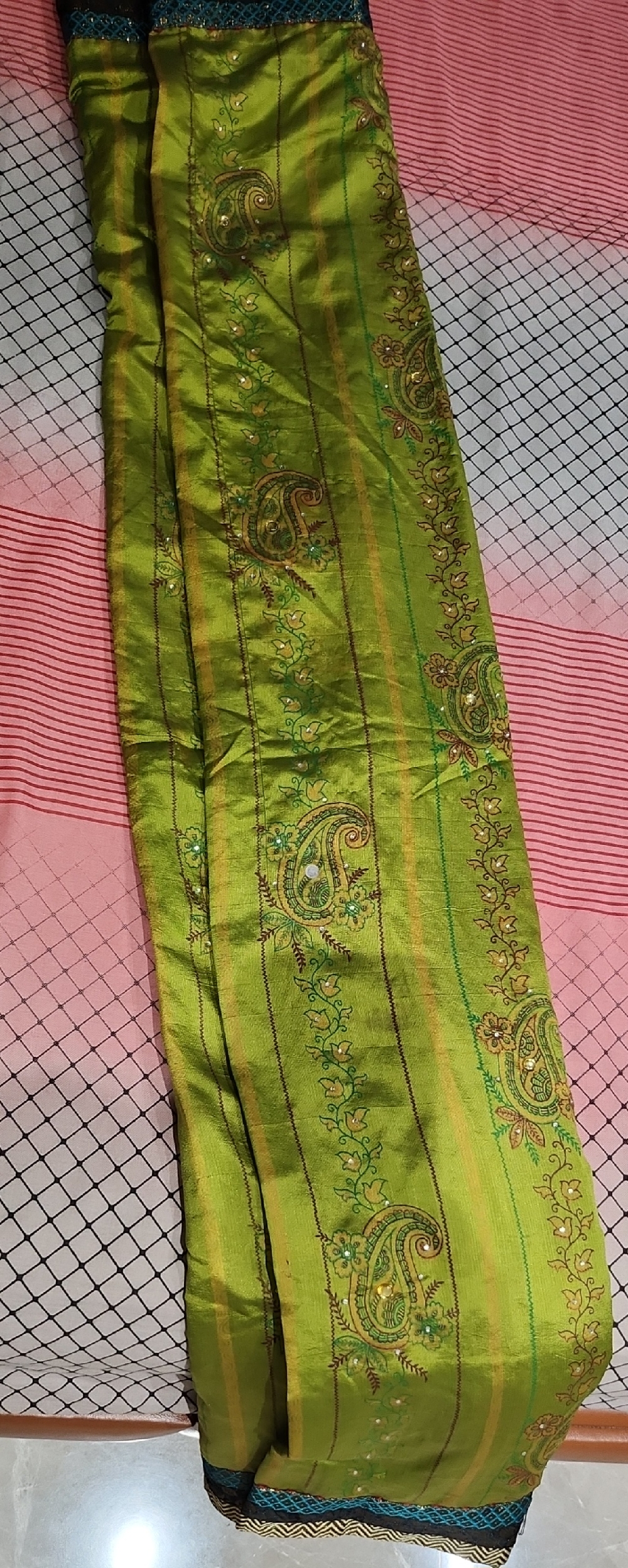 New Saree attached wid blouse..Not used