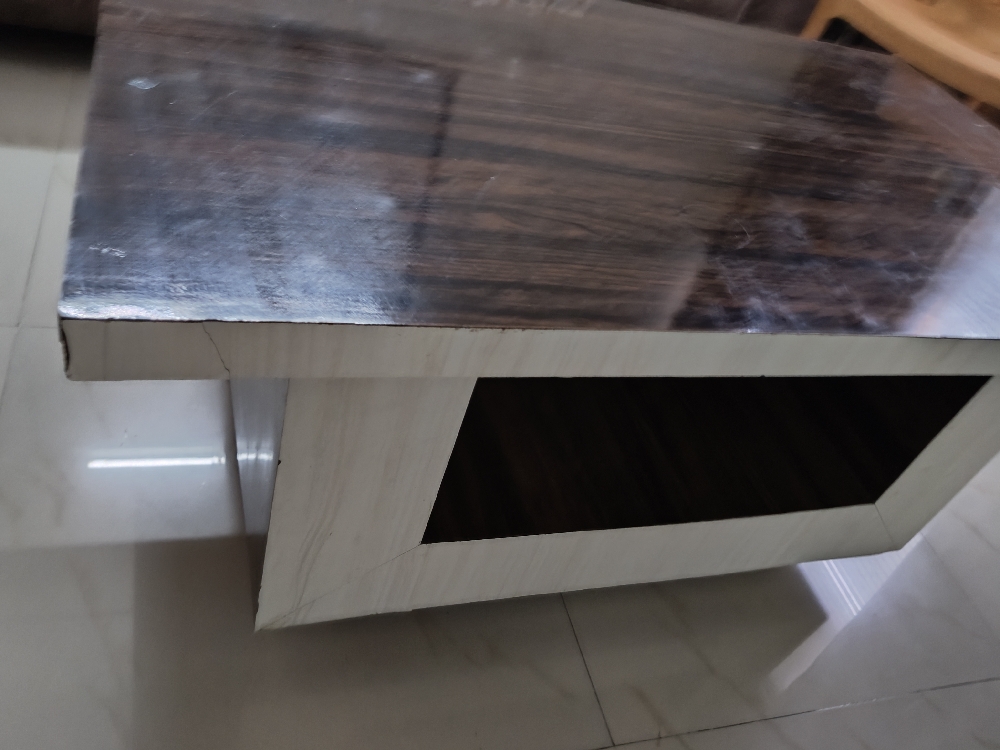 Centre table