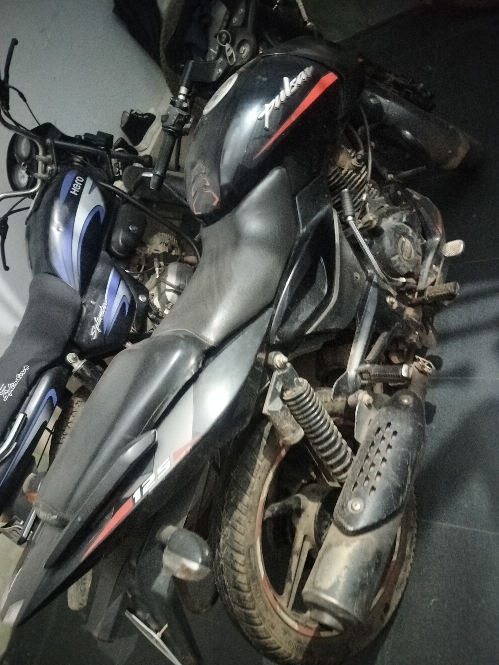 Pulsar 124 2023 model 45000 se niche Wale call kre