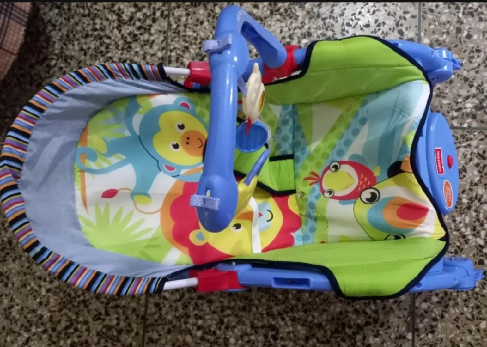 Brand new baby bouncer + easy chair. Perfect size seat.