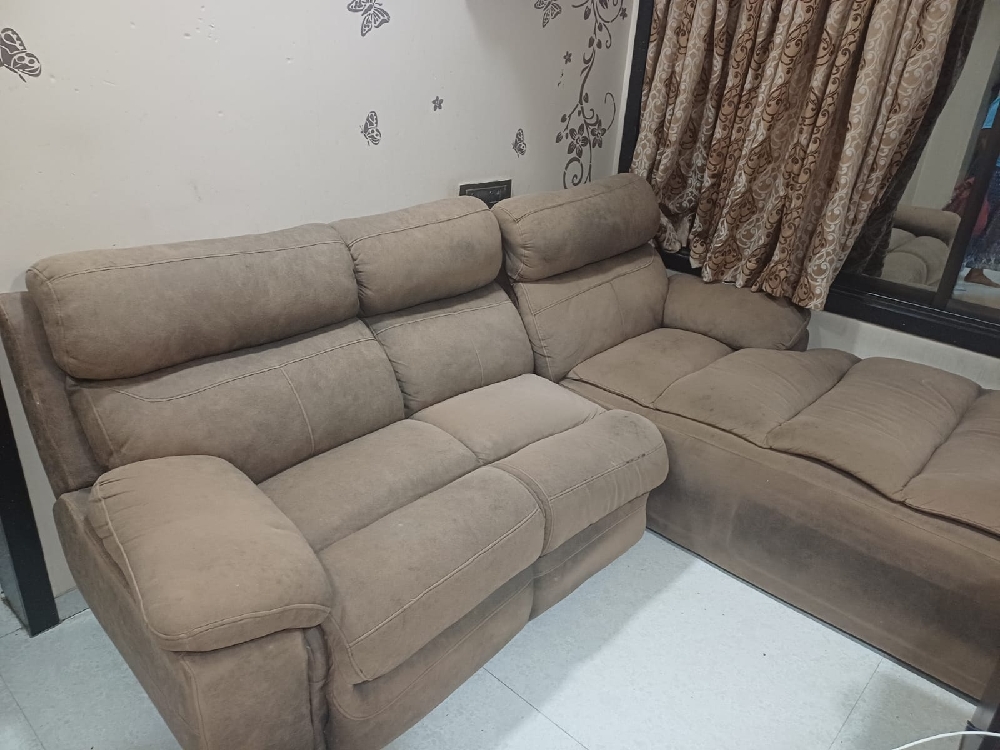 5-6 seater sofa with max capacity of 6