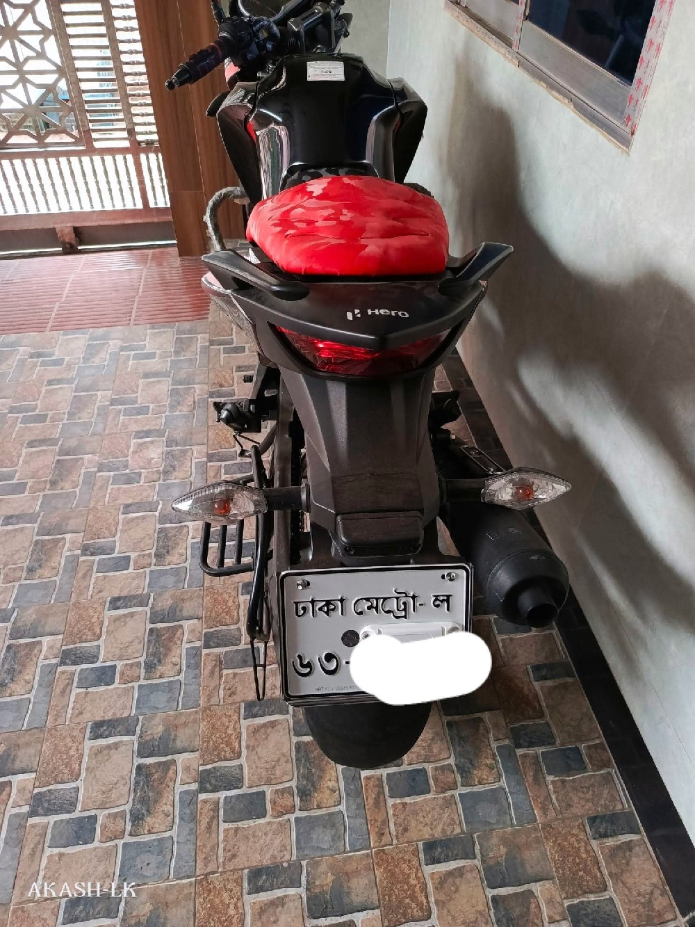 Hero Hunk 150R Full fresh . All papers ok .
