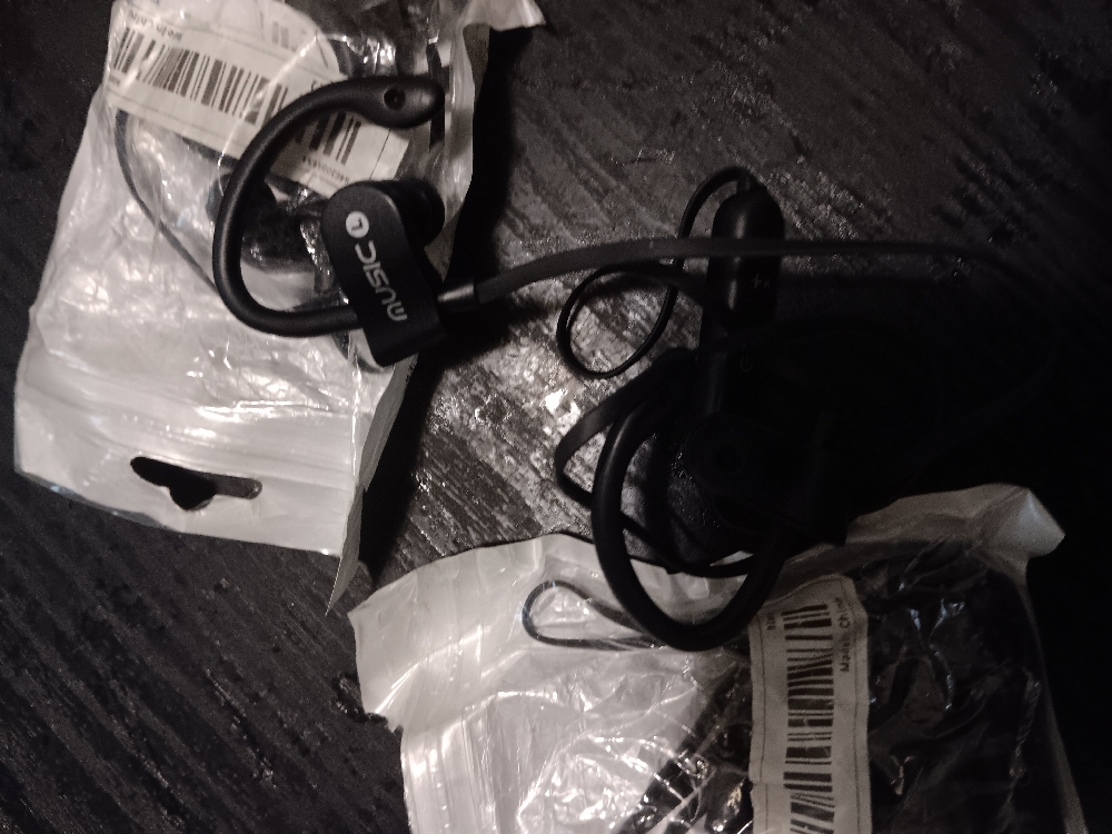 BLACK WIRED NECK EARHOOK BLUETOOTH RECHARGEABLE HEADSETS EARBUDS WITH EXCELLENT
