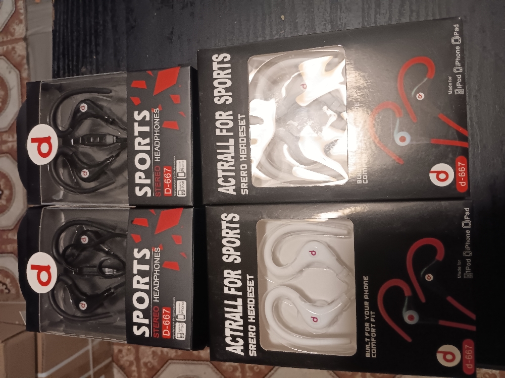 D667 WIRED EARHOOK BLUETOOTH SPORTS EARBUDS WITH BUILT-IN MICROPHONE AND