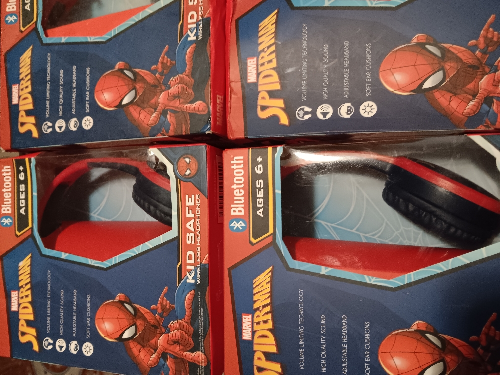 MARVEL SPIDERMAN WIRELESS BLUETOOTH RECHARGEABLE HEADPHONES FOR KIDS WITH BUILT-IN
