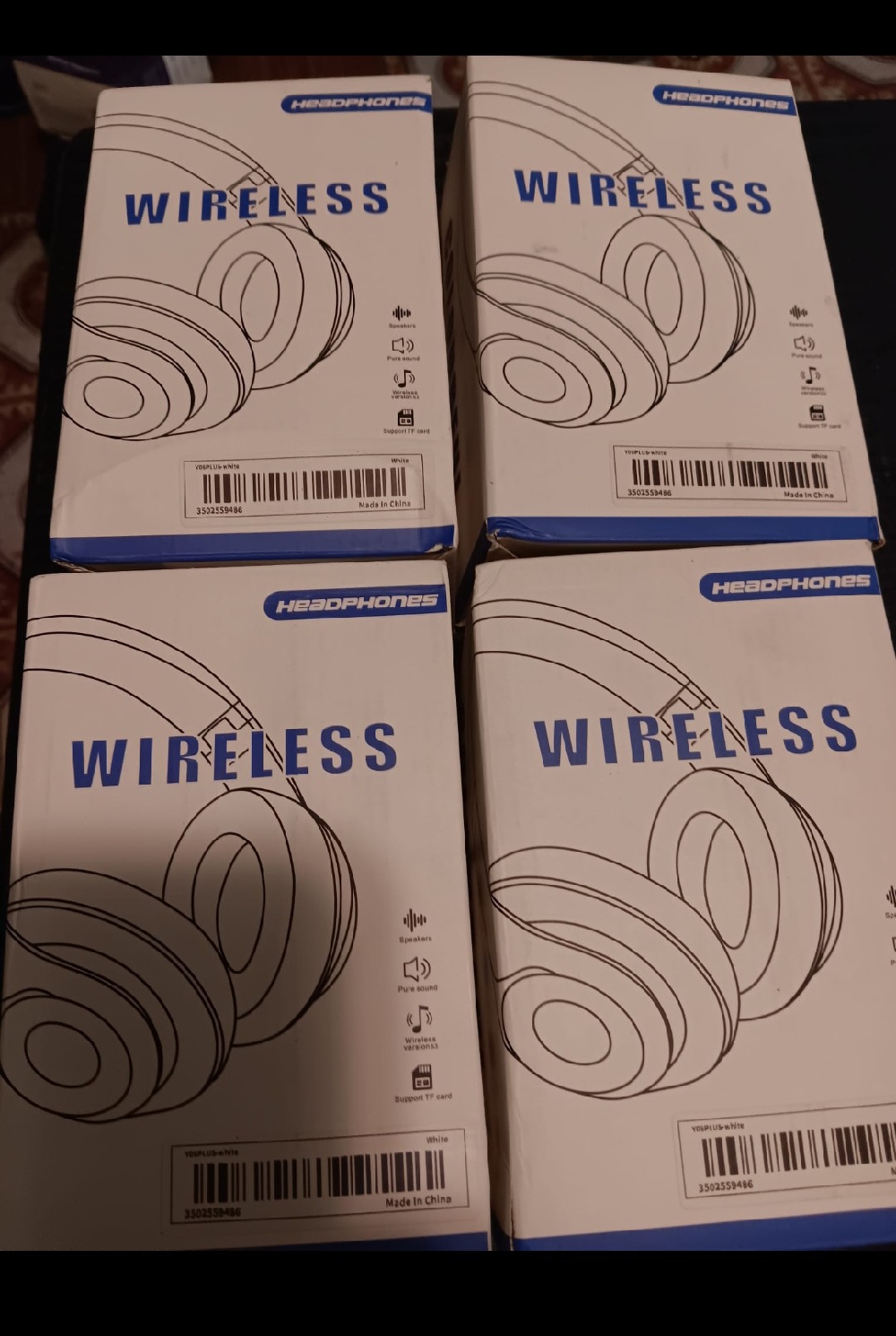 MEDIUM SIZE STRETCHING WIRELESS RECHARGEABLE BLUETOOTH HEADPHONES WITH TF CARD