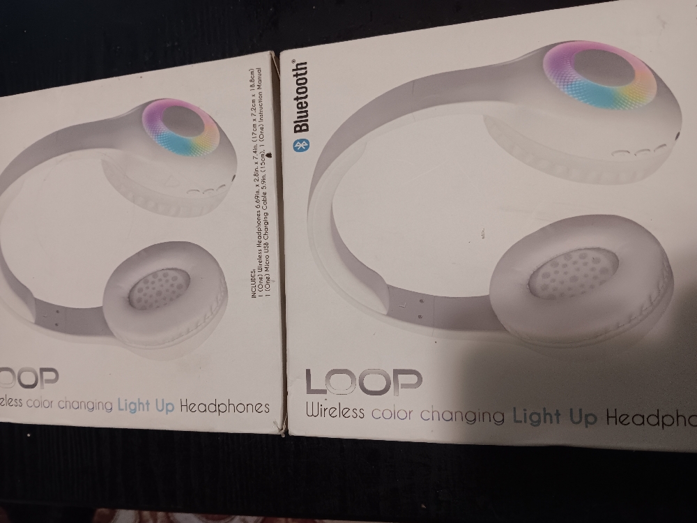 LOOP LED BLUETOOTH WIRELESS RECHARGEABLE HEADPHONES WITH GREAT SOUND QUALITY