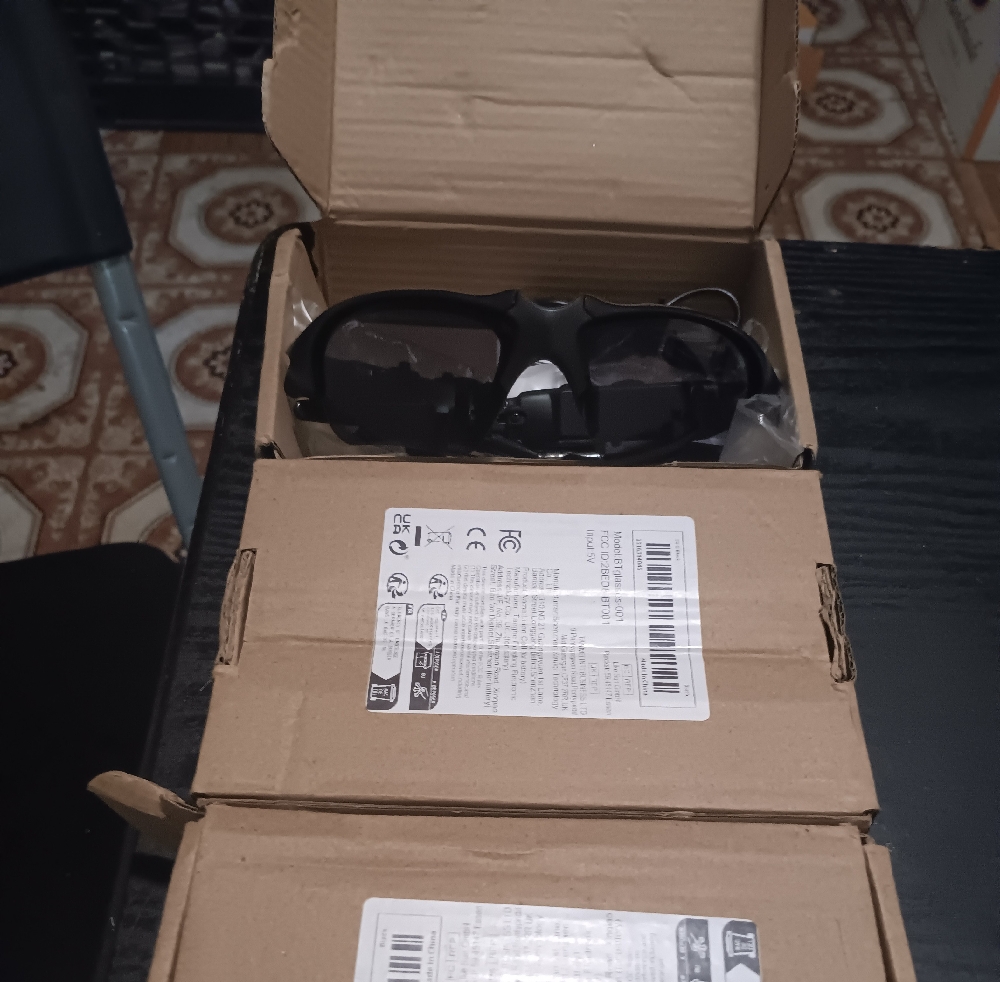 BLACK BIKER MULTIFUNCTIONAL BLUETOOTH WIRELESS RECHARGEABLE SMARTSUNGLASSES TALK LISTEN TO