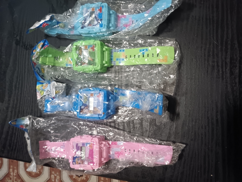 KIDS DIGITAL GAMING WATCHES COMES IN DIFFERENT COLORS TRANSFORM YOUR