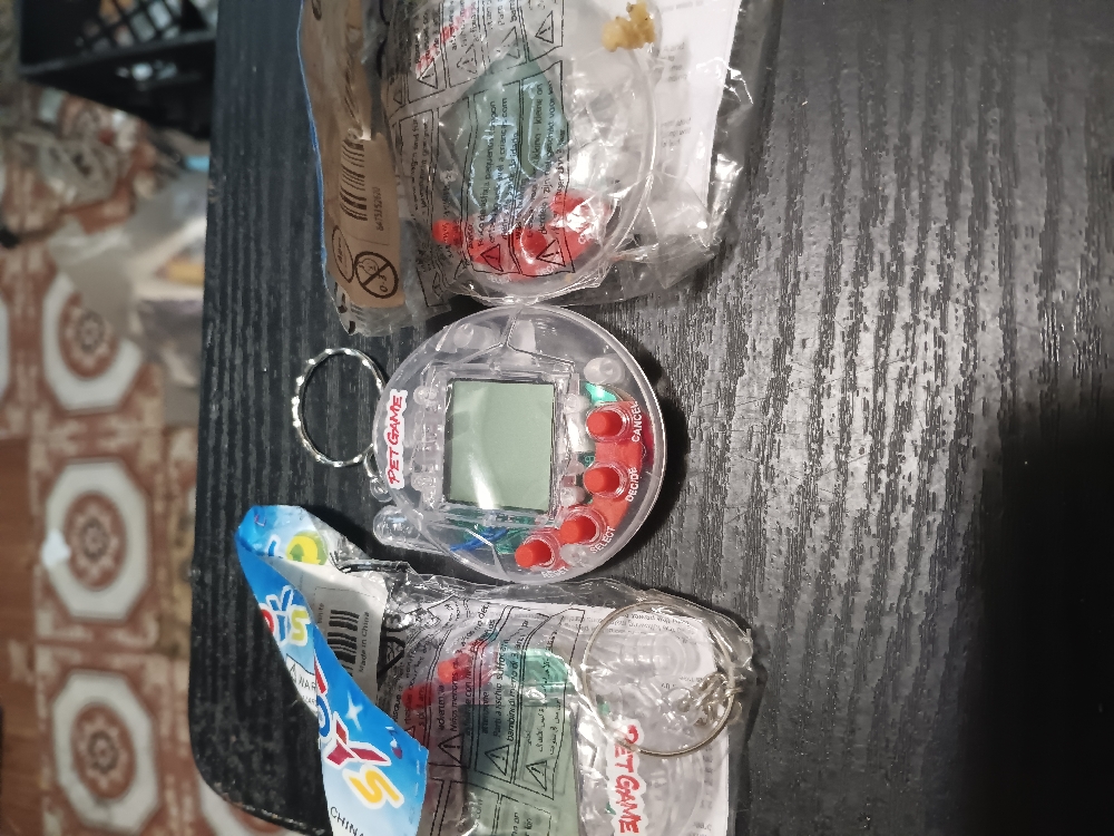 TAMAGOTCHI DIGITAL PET POCKET KEYCHAIN GAMES (EACH) FREE DELIVERY IN