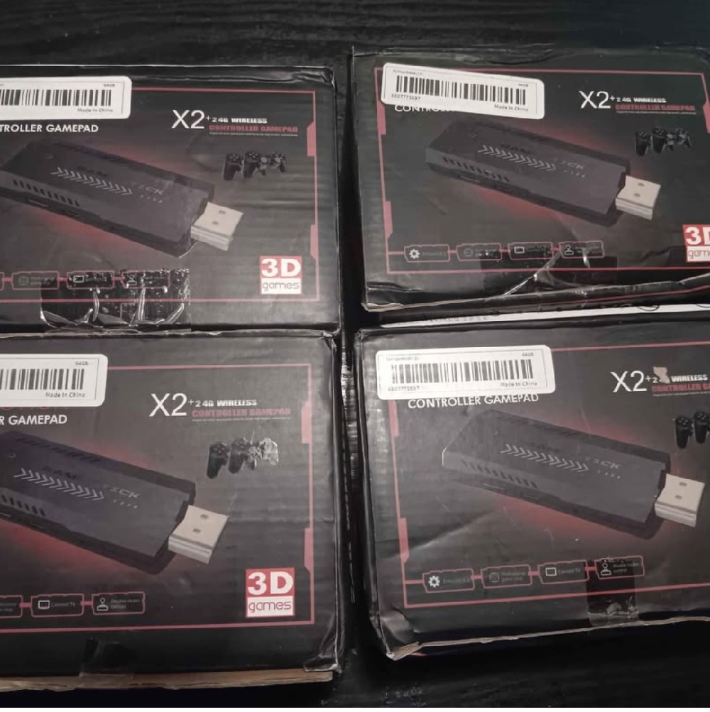 GAMESTICK X2 3D COMES WITH 2 WIRELESS BLUETOOTH CONTROLLERS MINI
