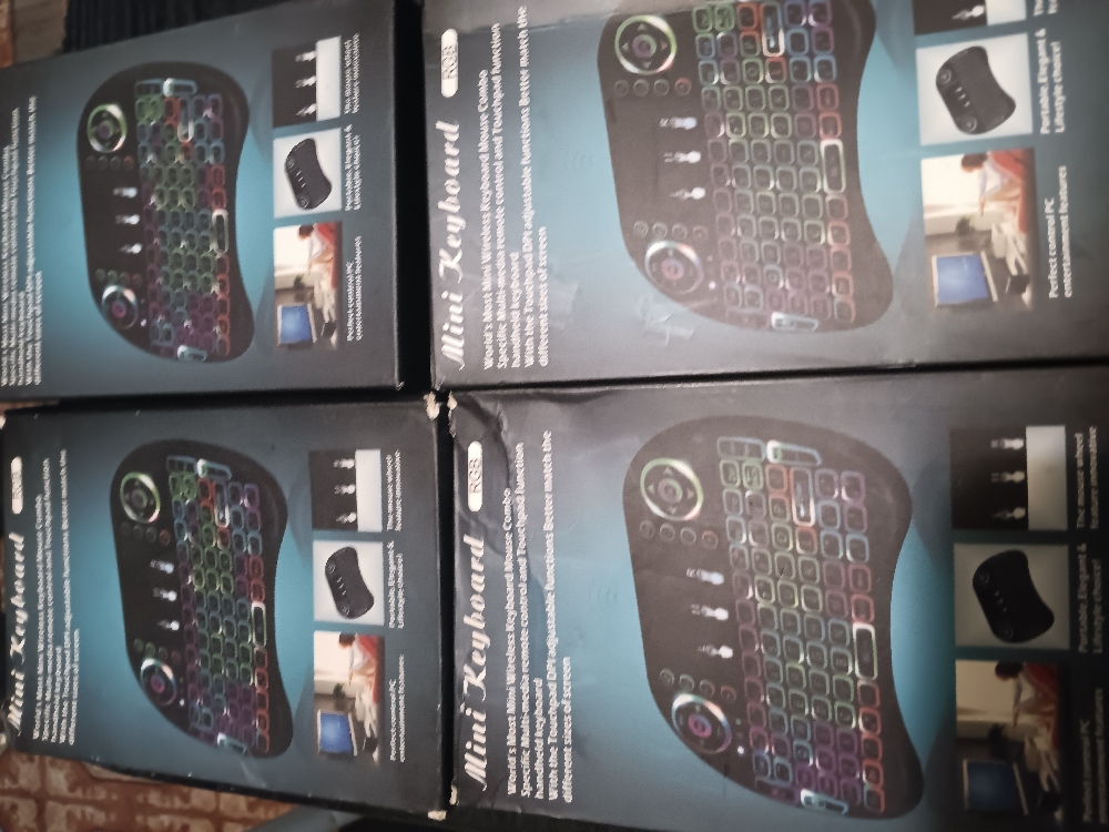 MINI WIRELESS PORTABLE BLUETOOTH LED LIGHTS FLASH KEYBOARD WITH TOUCH