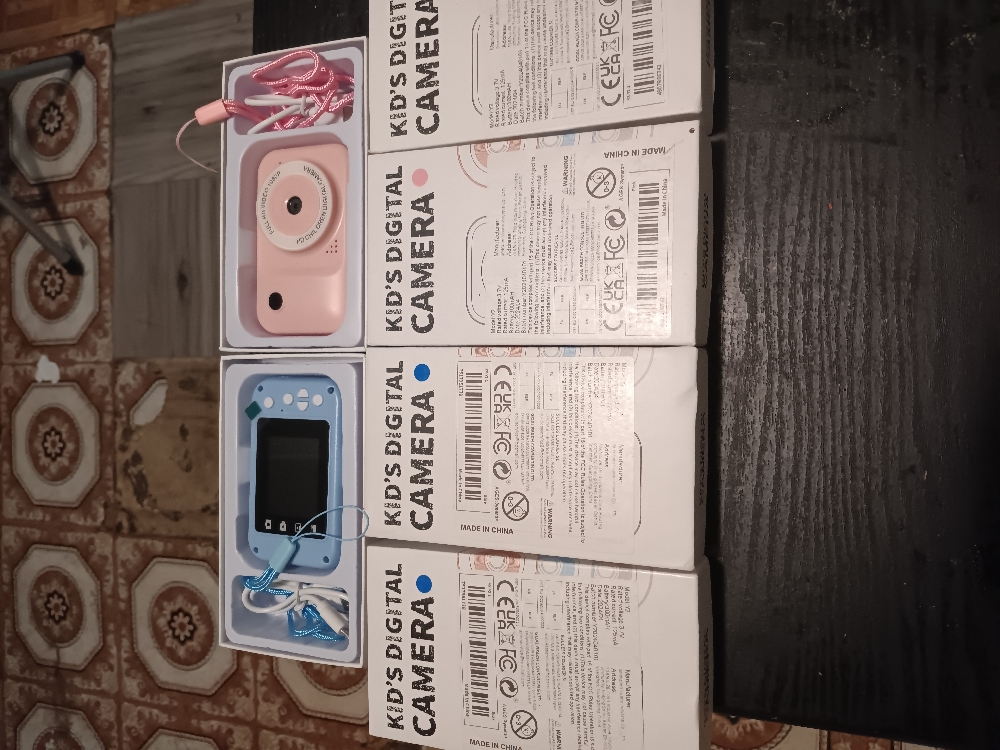 KIDS DIGITAL RECHARGEABLE PORTABLE VIDEO RECORDING HD CAMERA AVAILABLE IN
