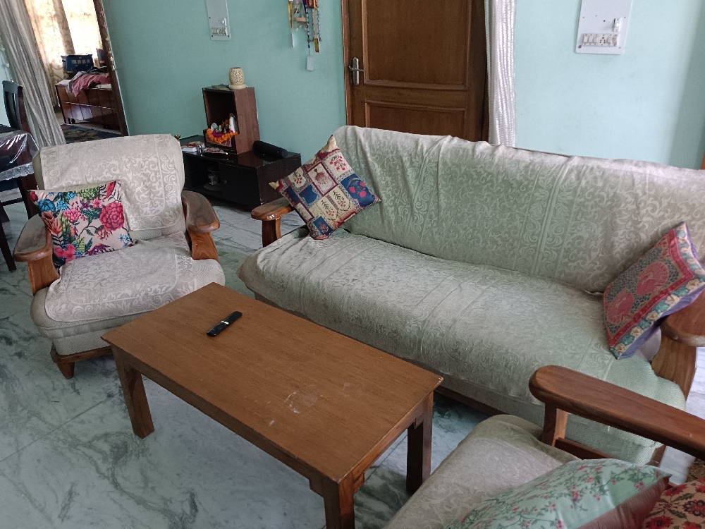 Good Quality Wooden Living Room 5 Seater Sofa