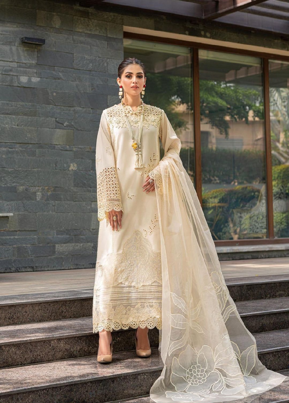 *بِسْمِ ٱللَّٰهِ ٱلرَّحْمَٰنِ ٱلرَّحِيمِ* *NEW ARRIVAL'S SUMMER LAWN COLLECTION 2025*✨