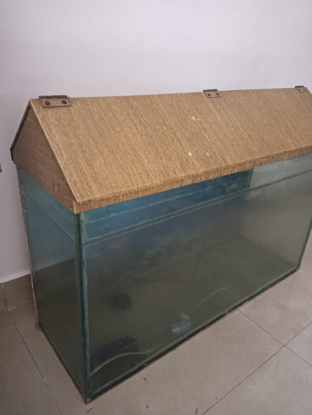 3 feet long 2 feet height thick glass good condition