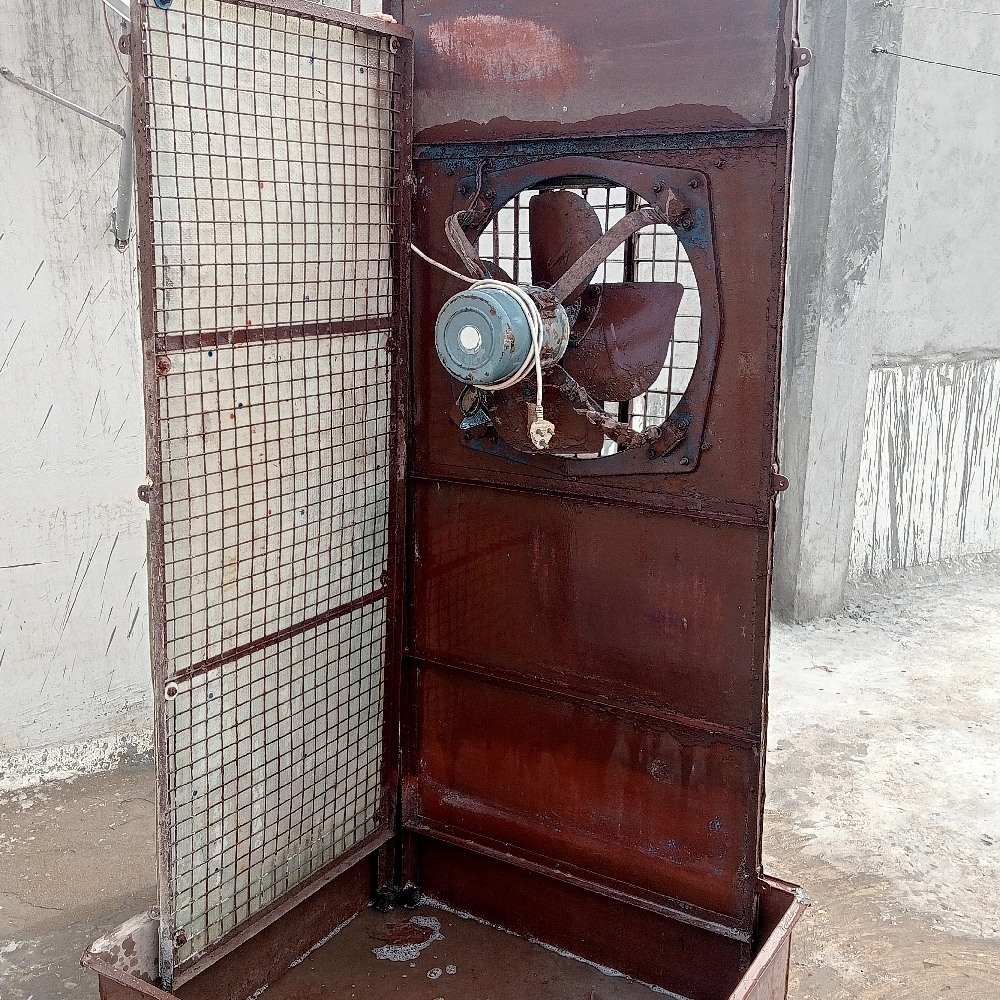 Coolar in a full working condition with a working motor