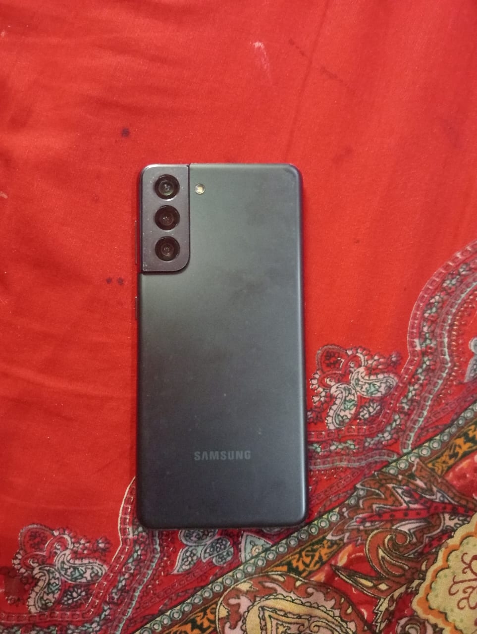 Full freesh phone,kono problem nai.